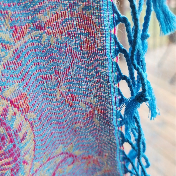 2 for 1!! Wrap/scarf & Pashmina - NWOT - Picture 4 of 12